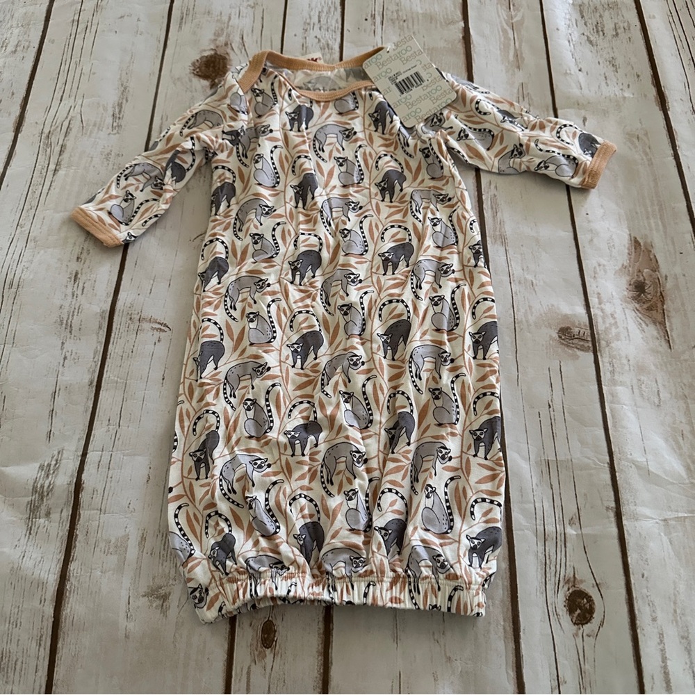 Bestaroo lemur nightgown nwt 0/3
